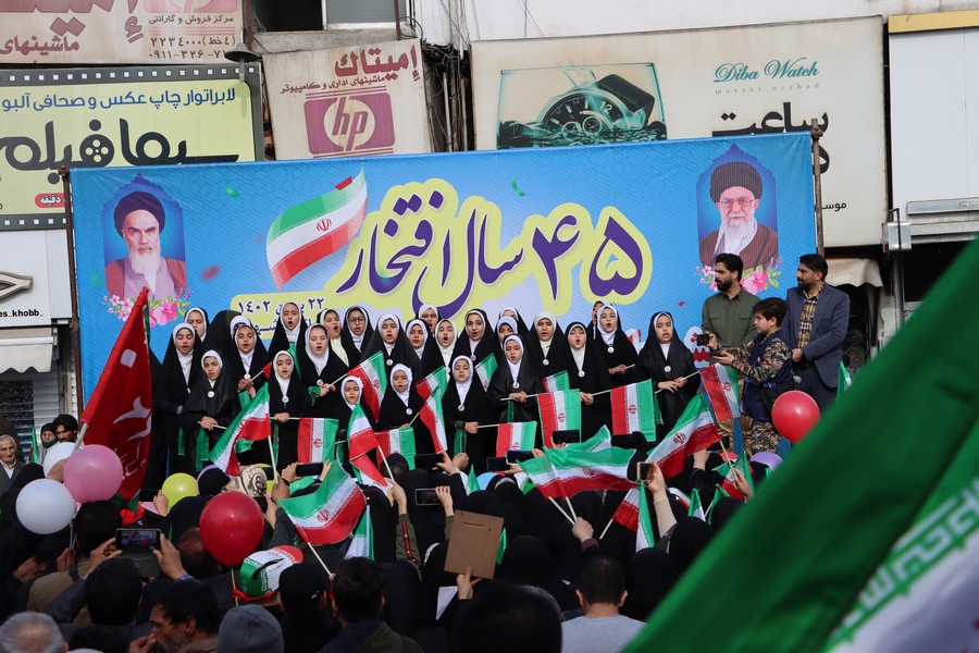 راهپیمایی پرشور ۲۲ بهمن در قائم‌شهر
