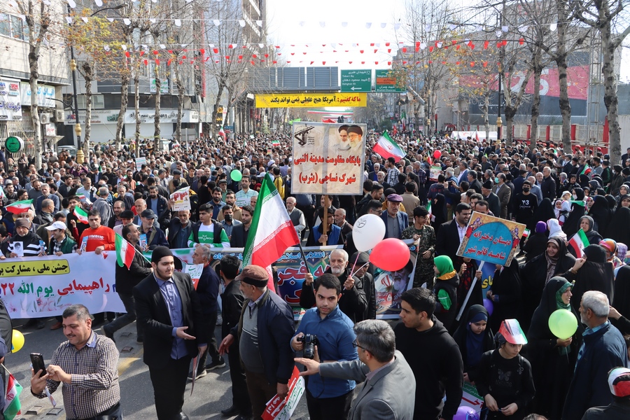 راهپیمایی پرشور ۲۲ بهمن در قائم‌شهر