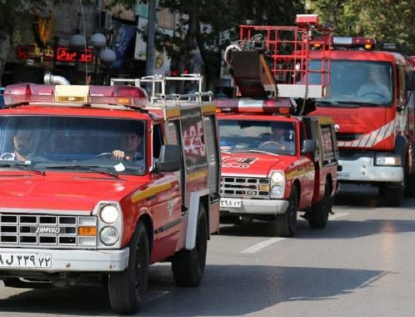 رژه ناوگان سازمان آتش نشانی و خدمات ایمنی شهرداری قائم شهر