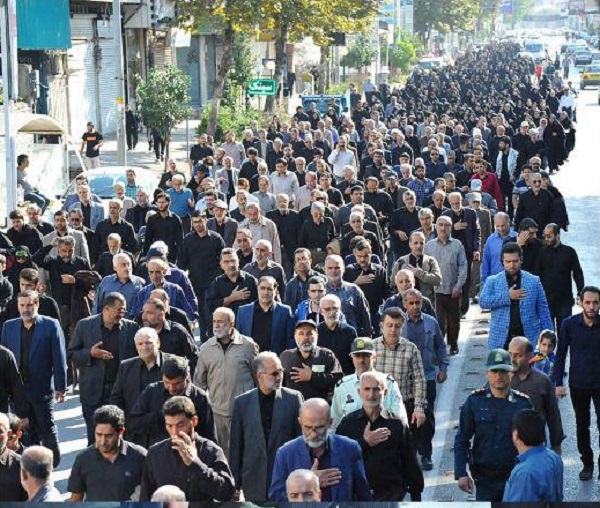 اجتماع بزرگ پیاده روی جاماندگان اربعین حسینی در قائم شهر برگزار شد