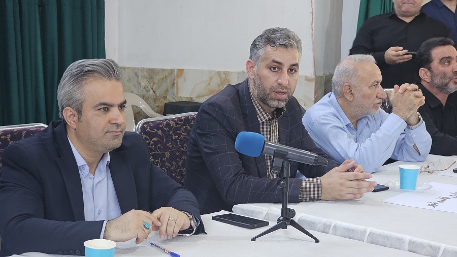 برگزاری میز خدمت با حضور  مهندس کاظم علیپور شهردار  در مصلی جمعه