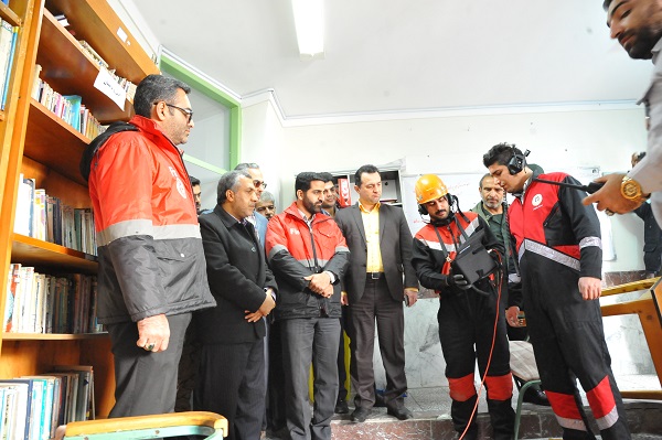 برگزاری مانور مشترک زلزله و اطفاء حریق در مدرسه شهید بهشتی ( استعداد های درخشان)