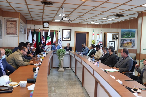 جلسه شورای ترافیک در دفتر کار شهردار قائم شهر