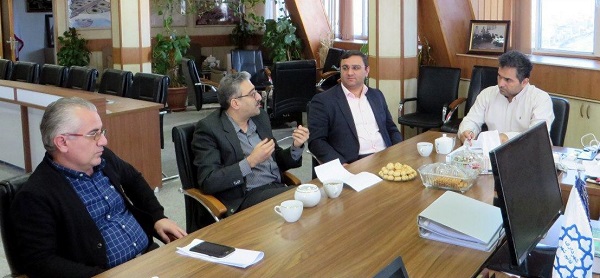 برگزاری جلسه ای با رئیس تامین اجتماعی شهرستان قائم شهر